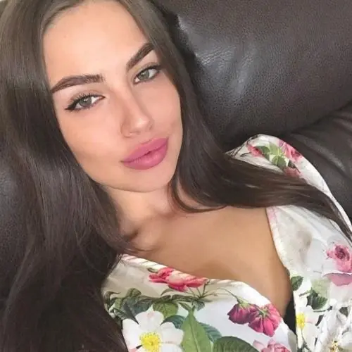 kussmundcaro image 0